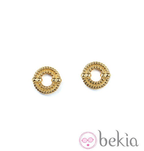 Pendientes de botón de la colección primavera/verano 2013 de Lara Bohnic