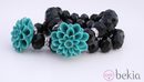 Pulsera en negro con detalle floral de la segunda colección de joyas de Vanesa Romero