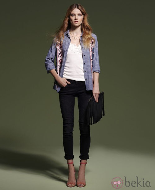 Pantalón vaquero de la colección primavera/verano 2013 de SuiteBlanco