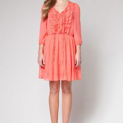 Vestido plisado color coral de la colección primavera/verano 2013 de 'OUI by Poète'