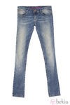 Pantalón vaquero de la colección primavera/verano 2013 de Desigual