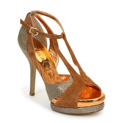 Zapato barro de la colección primavera/verano 2013 de Paco Gil