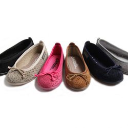 Bailarinas con detalles de Victoria para la colección primavera/verano 2013
