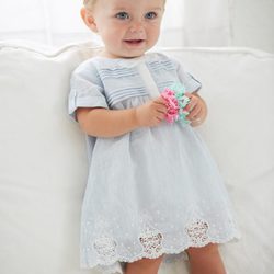 Vestido de bebé de la colección My First Chicco primavera/verano 2013 de Chicco