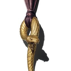 Colgante de serpiente de Carrera y Carrera