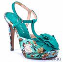 Sandalia con estampados de la colección primavera/verano 2013 de Rebeca Sanver