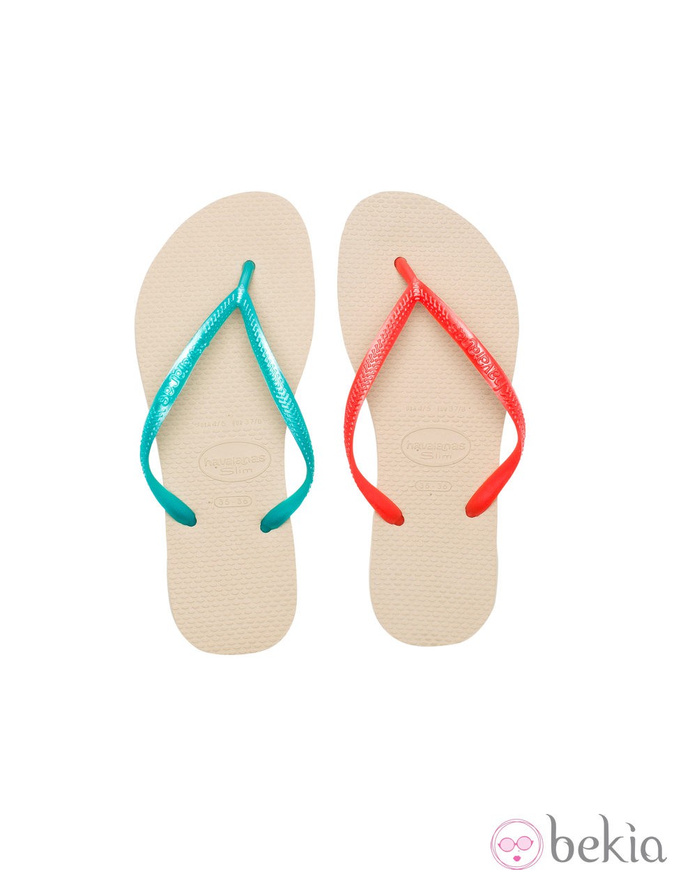 Dos modelos de la colección 'Havaianas for Oysho'