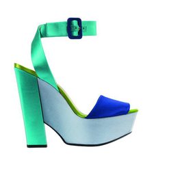 Modelo Archi Compact de la colección primavera/verano 2013 de Roger Vivier