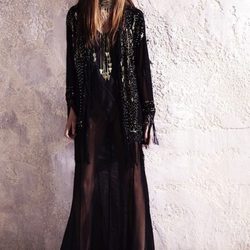 Vestido largo con transparencias de la colección primavera/verano 2013 de River Island