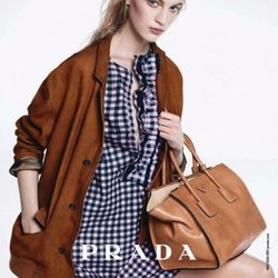 Vestido de cuadros Vichy de la colección pre-fall 2013 de Prada