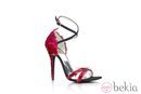 Zapatos de Stuart Weitzman diseñados por Olivia Palermo