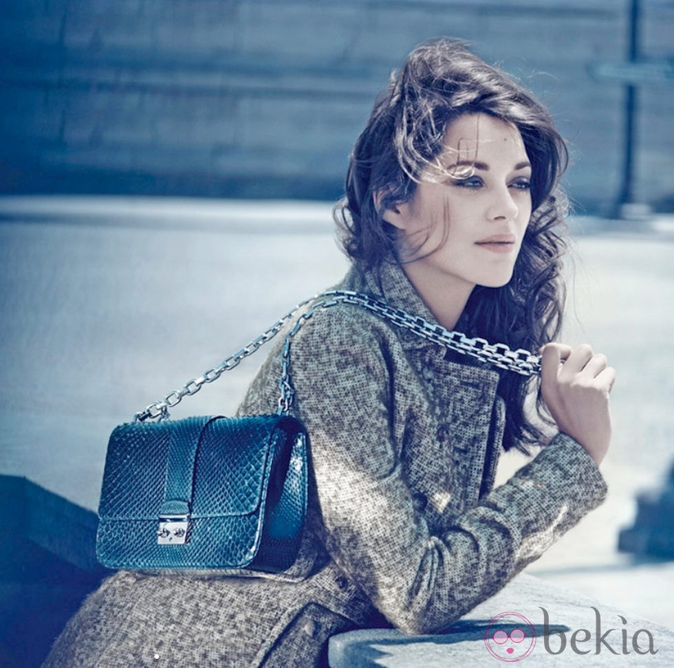 Marion Cotillard presenta el bolso Miss Dior