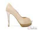 Zapatos de tacón de Zara en color nude