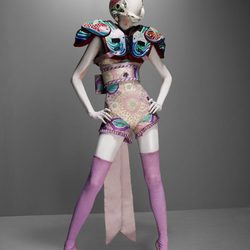 Conjunto de It's only a game de Alexander McQueen