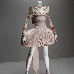 Vestido de It's only a game de Alexander McQueen