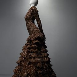 Vestido de Widows of Culloden de Alexander McQueen, otoño/invierno 2006