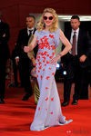 Madonna con vestido de mariposas de Vionnet en Venecia