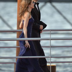 La princesa Letizia con un vestido azul noche en la cena de gala por la coronación de los Reyes de Holanda