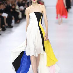 Vestido palabra de honor de la colección crucero 2014 de Dior