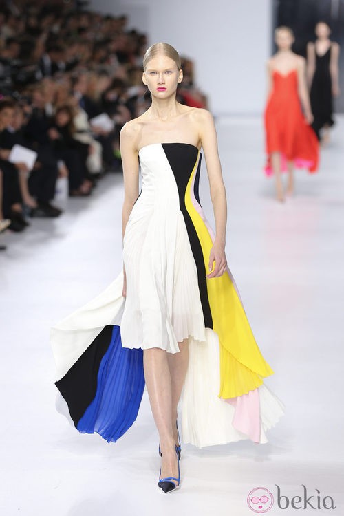 Vestido palabra de honor de la colección crucero 2014 de Dior