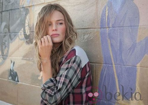 Kate Bosworth con una camisa de cuadros de la 'Festival Collection' de Topshop