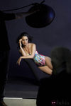 Bérénice Marlohe posando con un bañador de la colección Sunwear 2013 de Eres