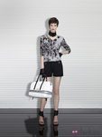 Look con bolso K/Zip Bowletto Bag de la colección primavera/verano 2013 de Karl Lagerfeld