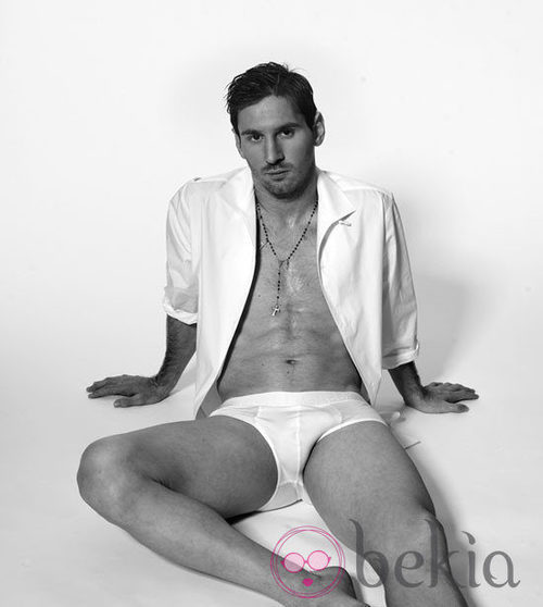 Leo Messi posando para Dolce & Gabbana