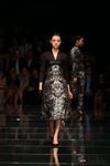 Vestido negro con degradados de la colección otoño/invierno 2013/2014 de Hugo Boss