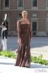 La Princesa Charlene de Mónaco con un vestido marrón peplum en la boda de Magdalena de Suecia y Chris O'Neill