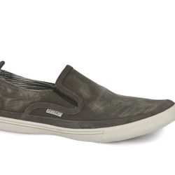 Mocasín gris de la colección primavera/verano 2013 de MTNG ATTITUDE