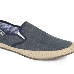 Zapatilla vaquera de la colección primavera/verano 2013 de MTNG ATTITUDE