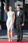 Daniel de Suecia con un traje de esmoquin