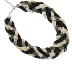 Collar trenzado de la colección primavera/verano 2013 de Tantrend