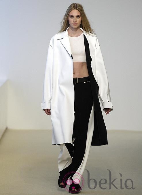 Abrigo oversized de la colección Resort 2014 de Calvin Klein