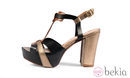 Sandalia Vacheta negra de la colección primavera/verano 2013 de Sixtyseven