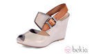 Sandalia bicolor de la colección primavera/verano 2013 de Sixtyseven