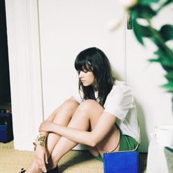 Bolso azul de la colección de Susan Ibrahim para '& Other Stories'