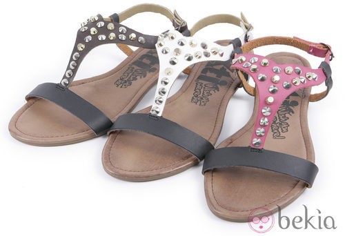 Sandalias con tachuelas de la colección 'Innovación' primavera/verano 2013 de XTI