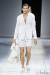 Pantalón corto de la colección primavera/verano 2014 de Emporio Armani en la Semana de la Moda de Milán