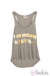 Camiseta 'Y sin embargo te quiero' de Dolores Promesas