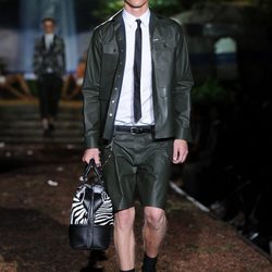 Traje de la colección primavera/verano 2014 de DSquared2 en la Semana de la Moda de Milán