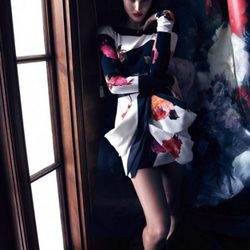 Candice Swanepoel, imagen de la florida colección otoño/invierno 2013/2014 de Blumarine