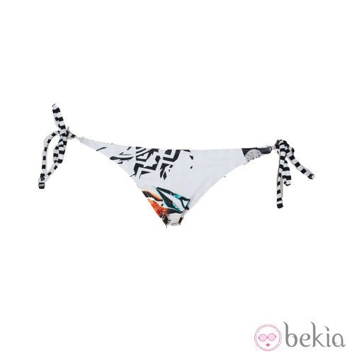 Braguita con lazos de la colección primavera/verano 2013 de Volcom