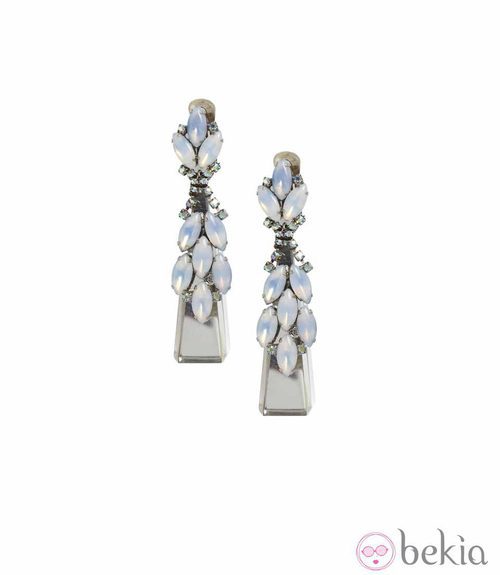 Pendientes de pedrería azul de la colección primavera/verano 2013 de Asos