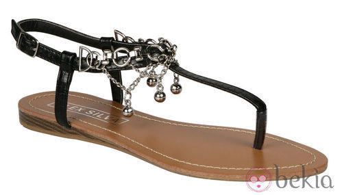 Sandalias con cascabeles de la colección primavera/verano 2013 de Alex Silva