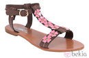 Sandalias de tira con adornos florales de la colección primavera/verano 2013 de Alex Silva