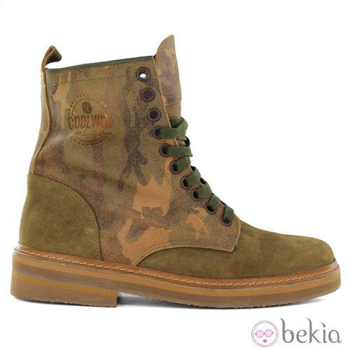 Botas de hombre con estampado militar de la colección 'Crónicas Vampíricas' de Coolway