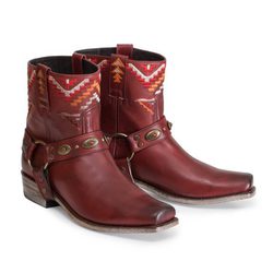 Botines burdeos de la colección otoño/invierno 2013 de Sendra