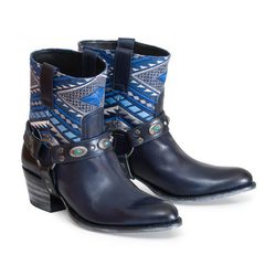 Botines azul marino de la colección otoño/invierno 2013 de Sendra